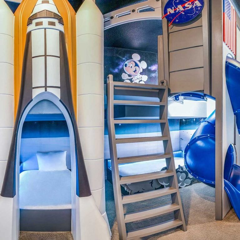 Florida Villa Themed Children's Bedroom Space-themed children's bedroom in a Florida holiday villa